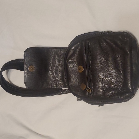 Leather ST JOHN'S BAY BACK PACK OR SLING STYLE. - Picture 2 of 12